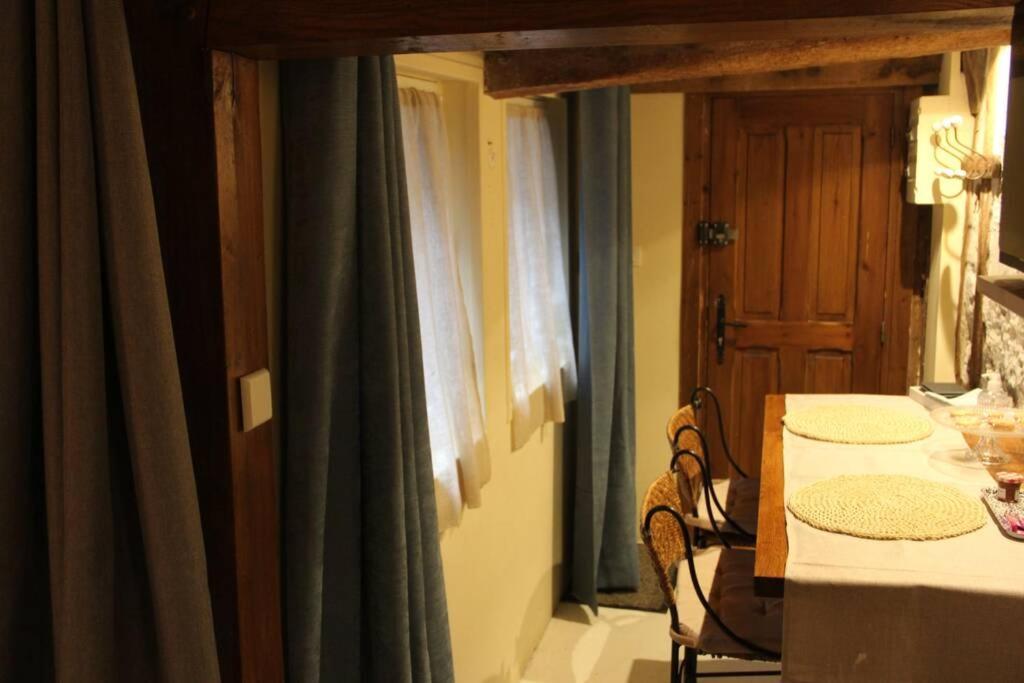 Cosy Studio Place Sainte Catherine 翁弗勒尔 外观 照片