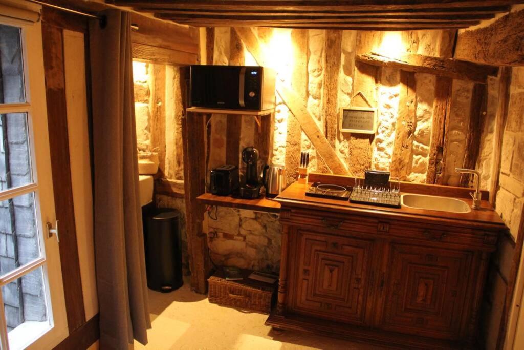 Cosy Studio Place Sainte Catherine 翁弗勒尔 外观 照片