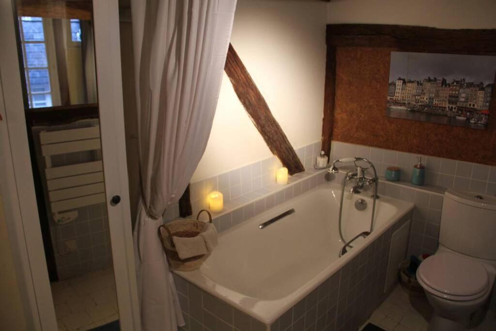 Cosy Studio Place Sainte Catherine 翁弗勒尔 外观 照片